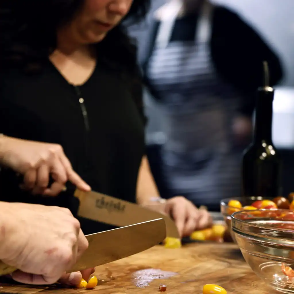 Hands-on corporate duo cooking experience focused on teamwork and collaboration with Chefski chefs